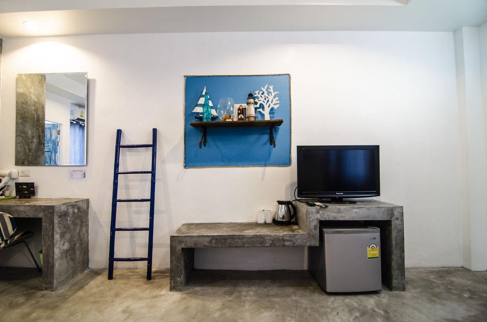 Chic Boutique Hotel Phuket Esterno foto