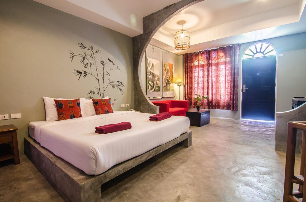 Chic Boutique Hotel Phuket Esterno foto