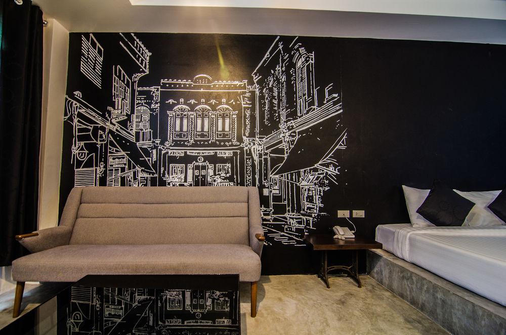 Chic Boutique Hotel Phuket Esterno foto