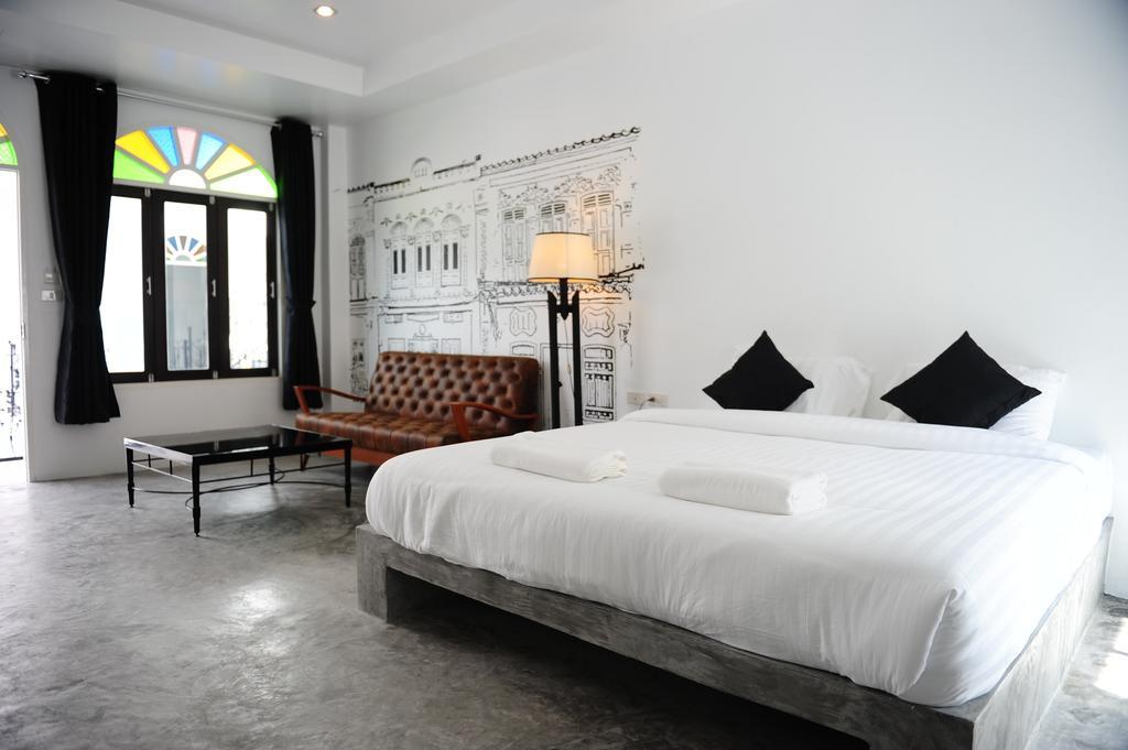 Chic Boutique Hotel Phuket Esterno foto