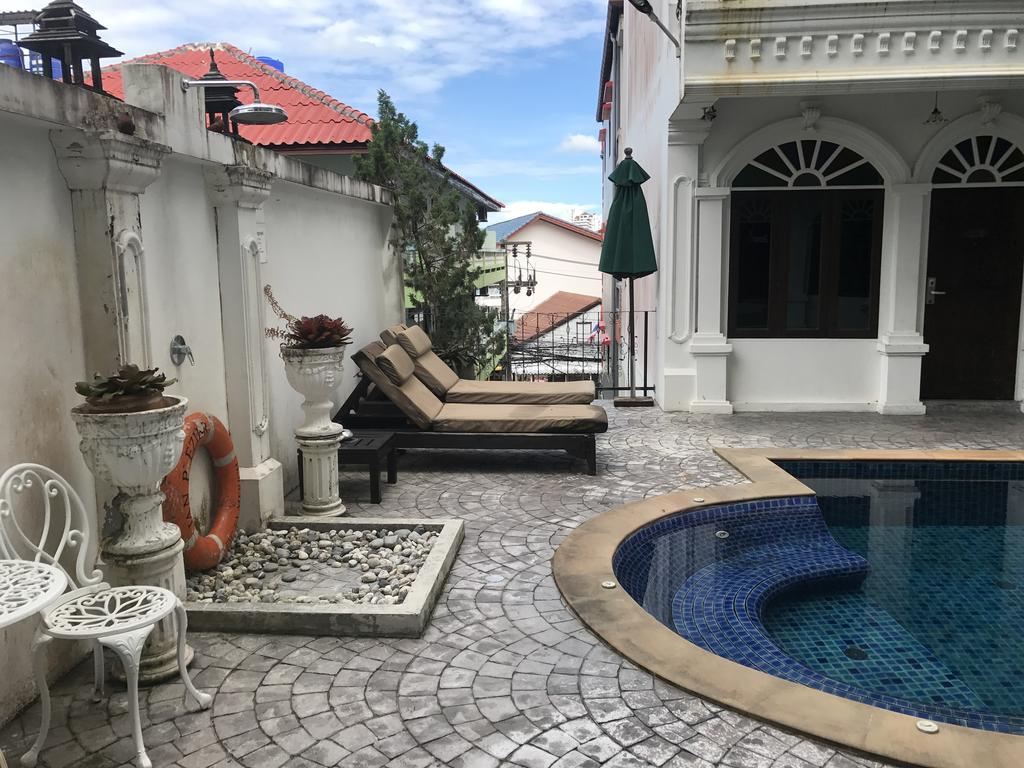 Chic Boutique Hotel Phuket Esterno foto