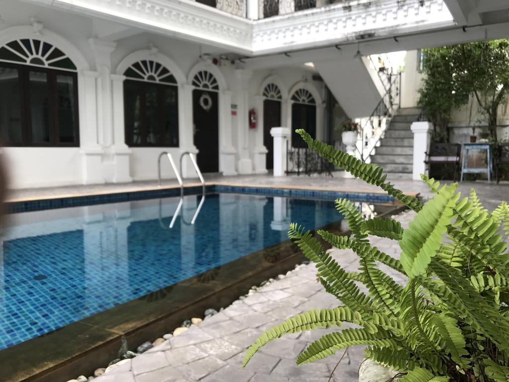 Chic Boutique Hotel Phuket Esterno foto