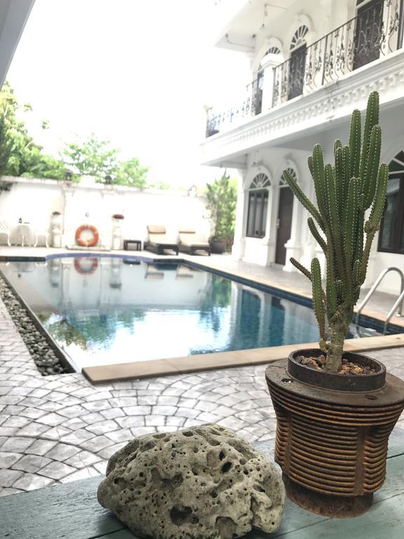 Chic Boutique Hotel Phuket Esterno foto