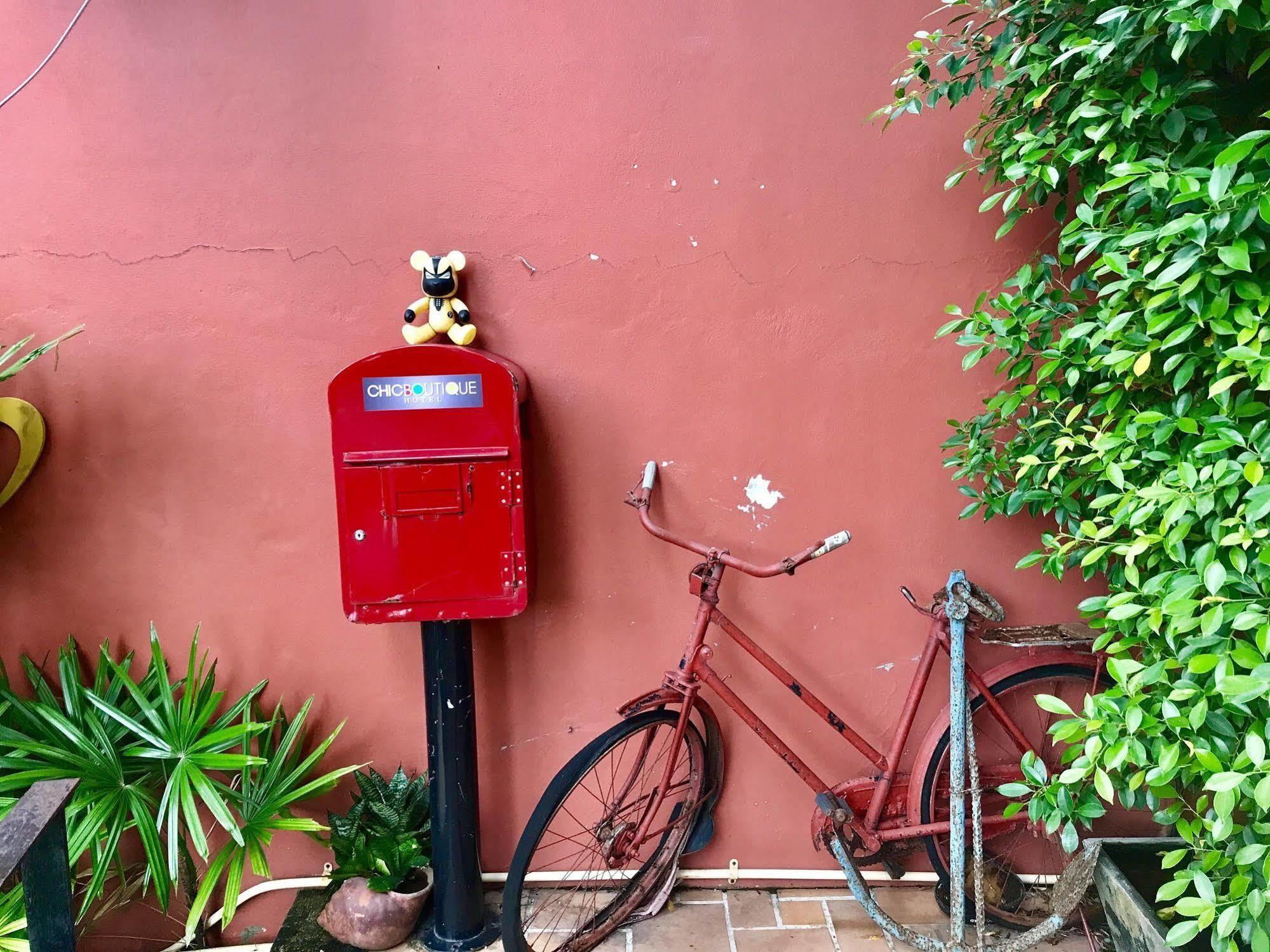 Chic Boutique Hotel Phuket Esterno foto